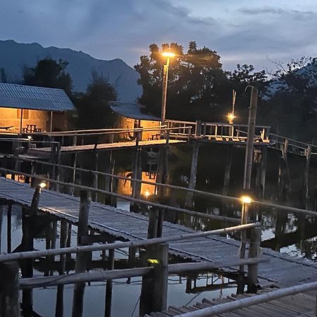 Numpu Baandin Hotel Sam Roi Yot Exterior photo