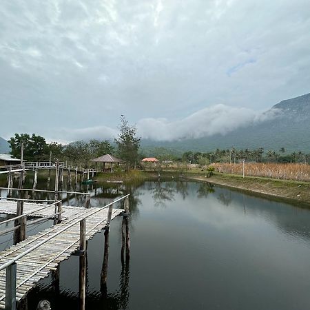 Numpu Baandin Hotel Sam Roi Yot Exterior photo