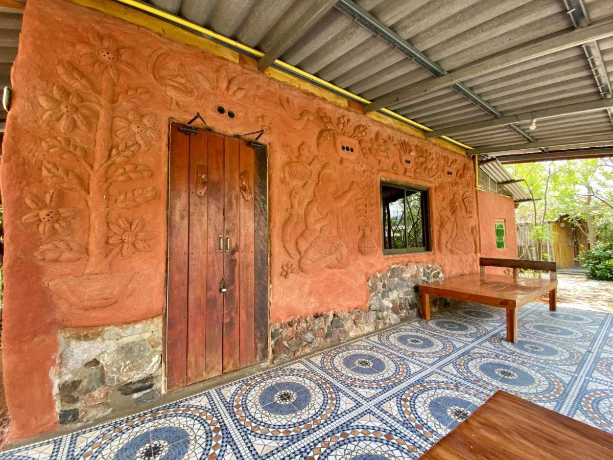 Numpu Baandin Hotel Sam Roi Yot Exterior photo