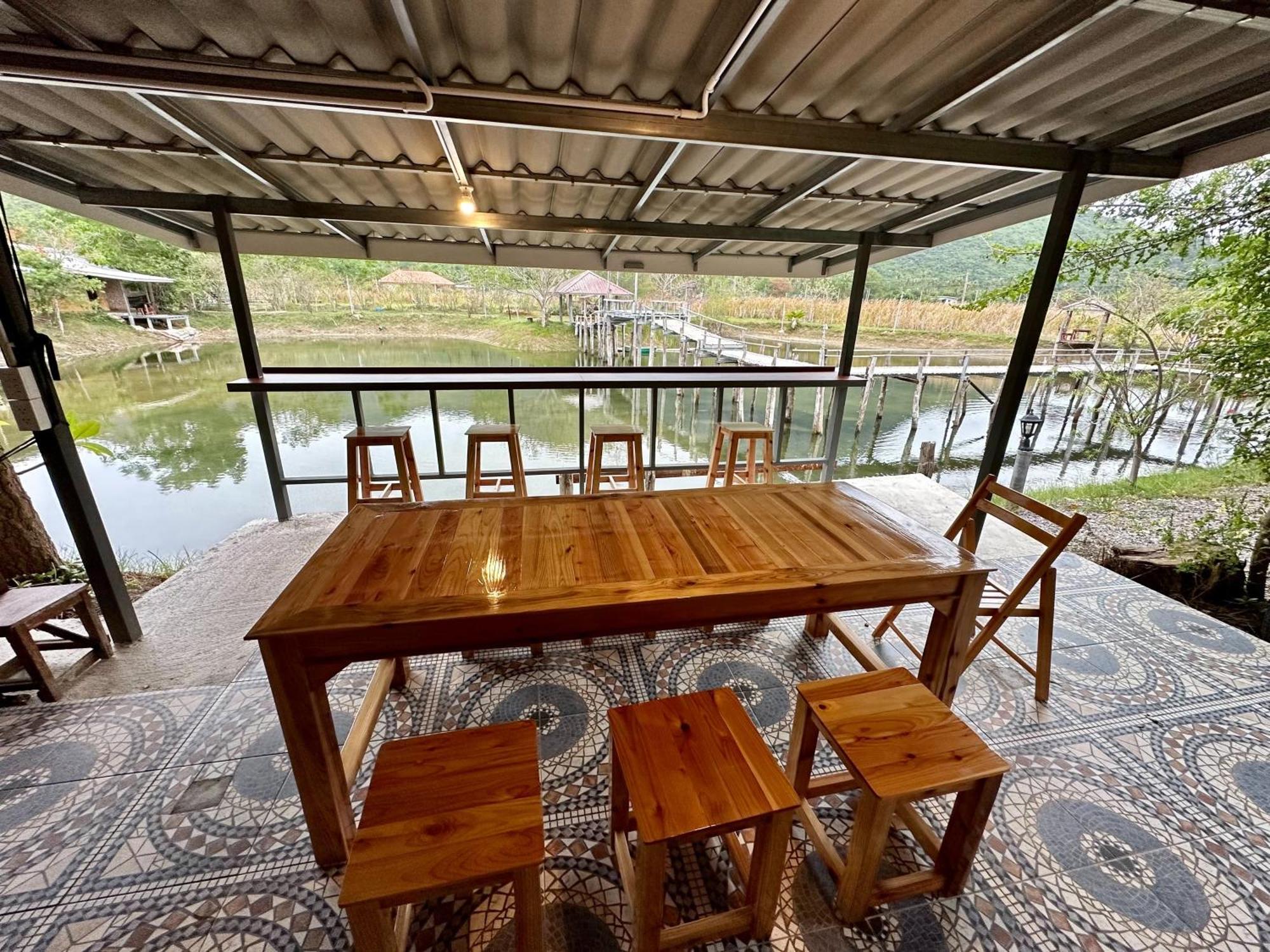 Numpu Baandin Hotel Sam Roi Yot Exterior photo