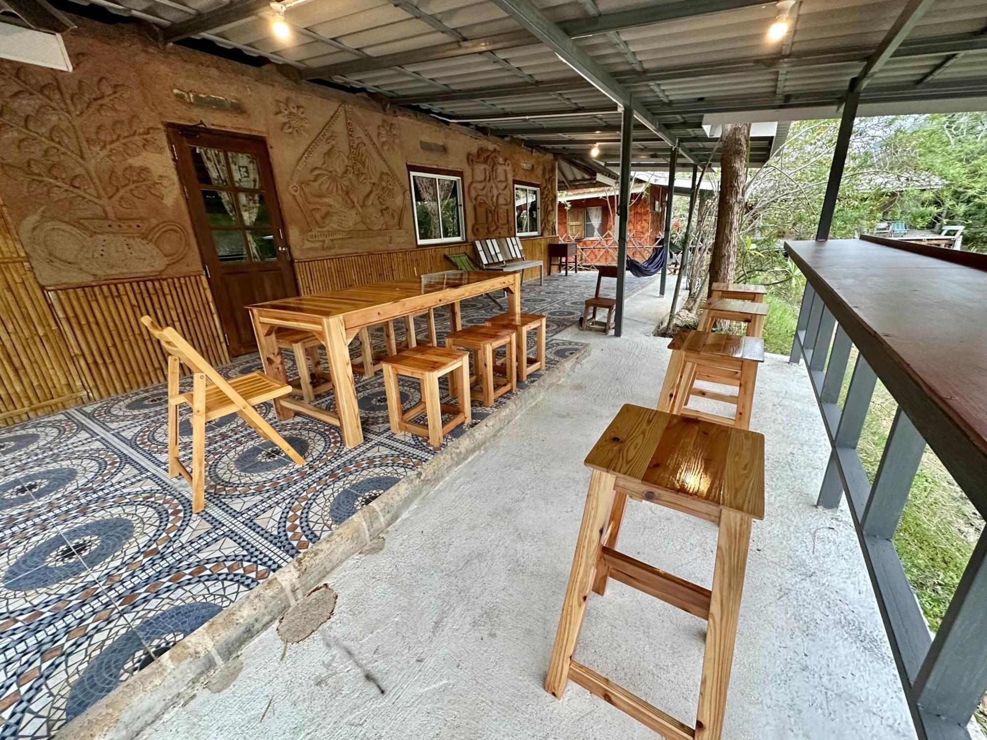 Numpu Baandin Hotel Sam Roi Yot Exterior photo