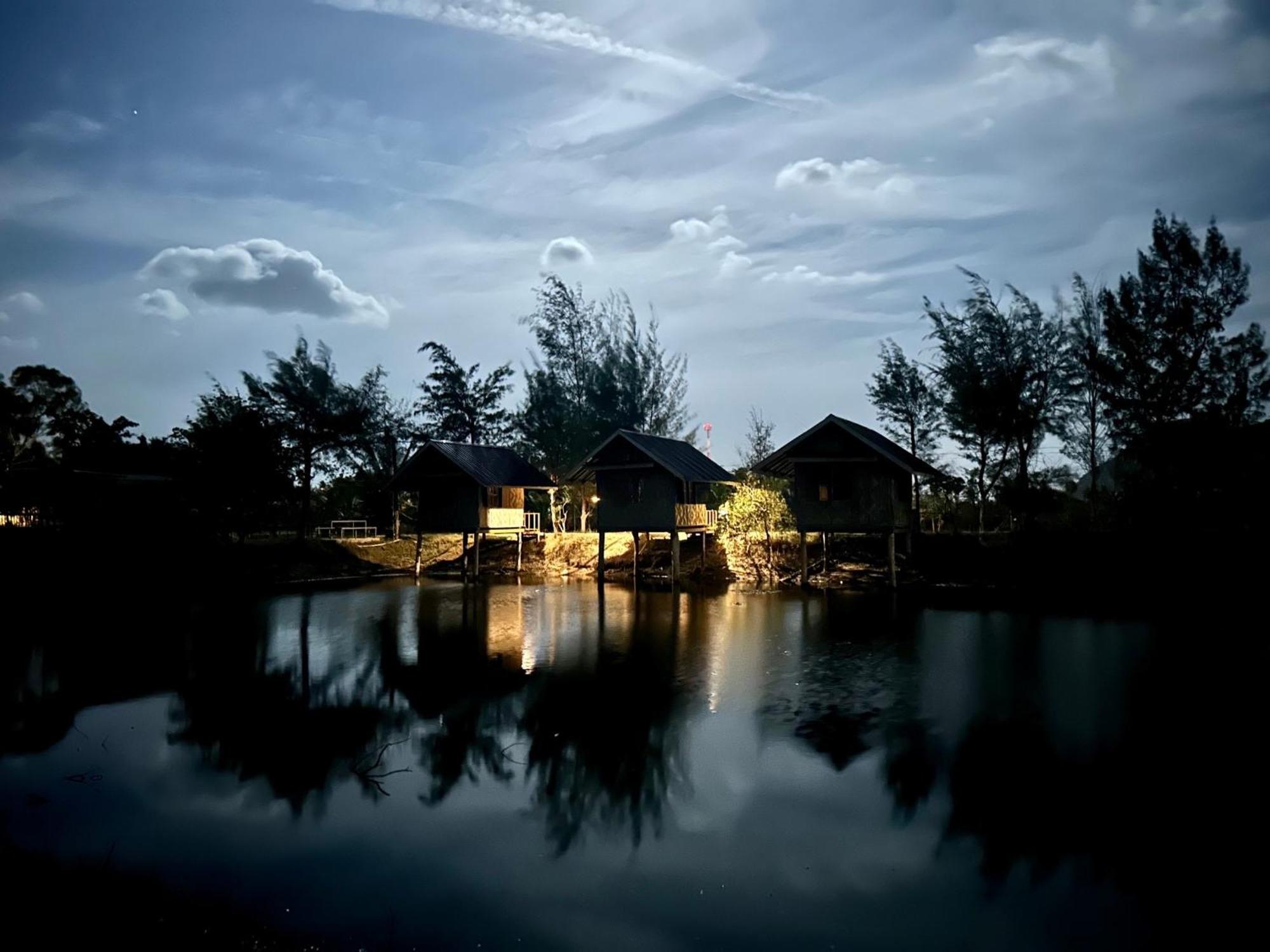 Numpu Baandin Hotel Sam Roi Yot Exterior photo