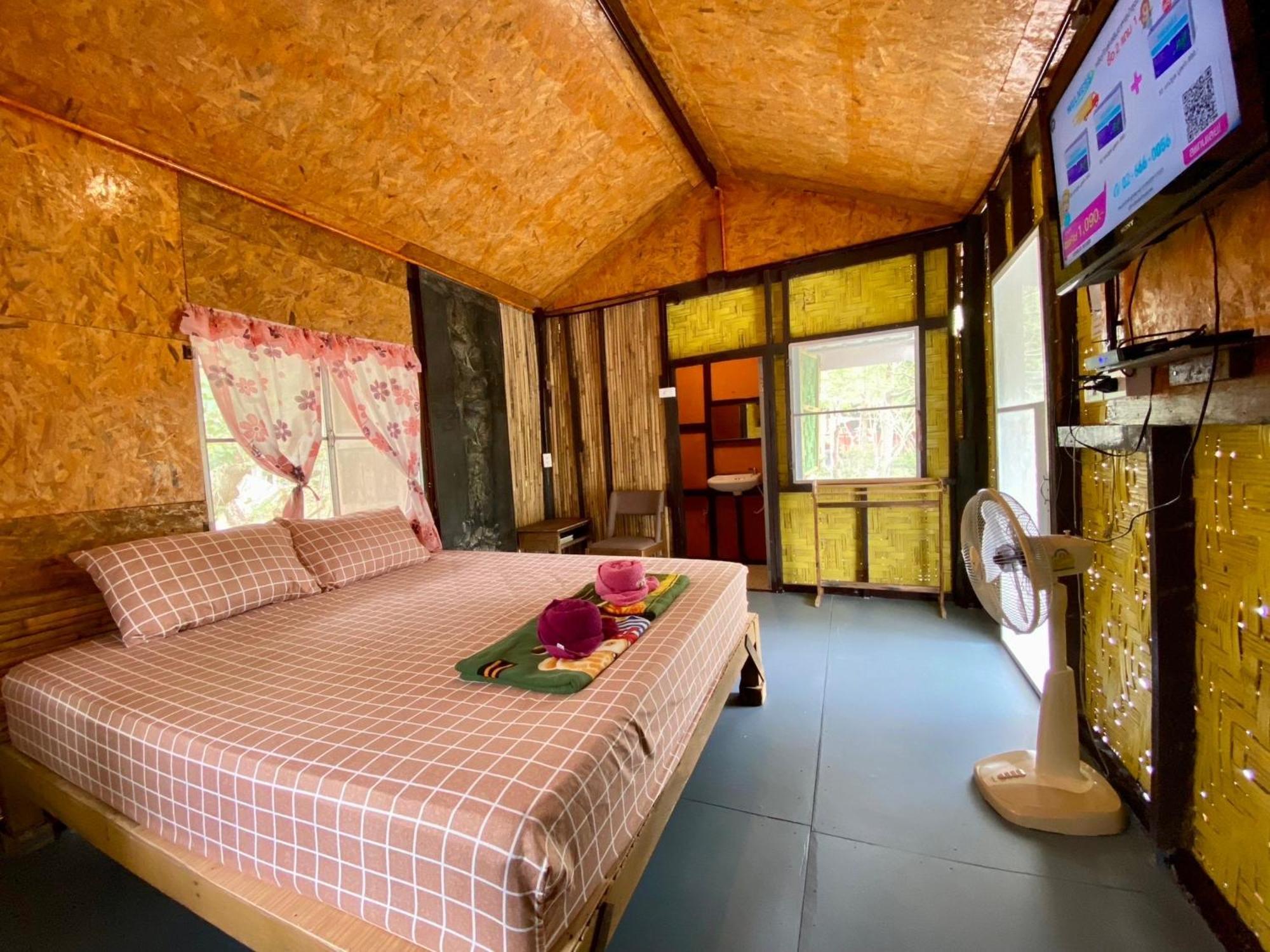 Numpu Baandin Hotel Sam Roi Yot Exterior photo