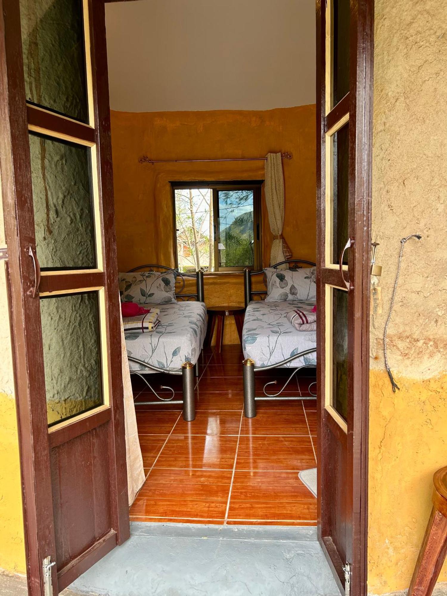 Numpu Baandin Hotel Sam Roi Yot Exterior photo